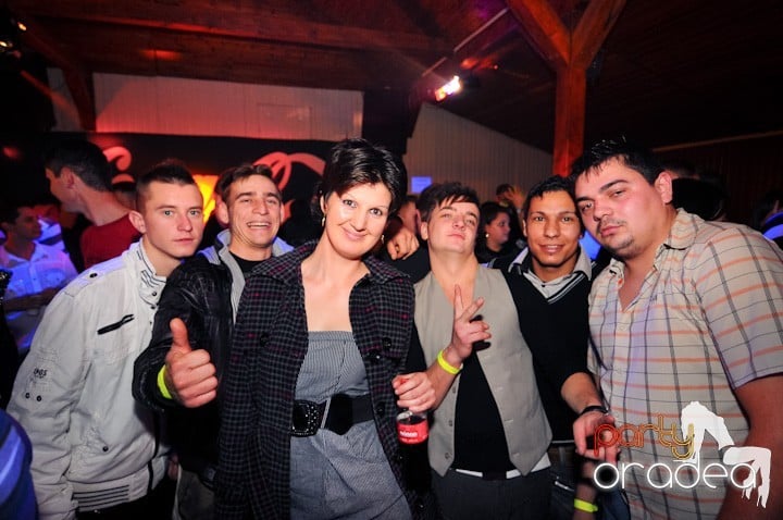 Retro Party în Disco Faház,