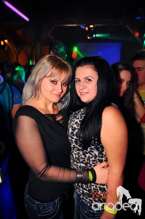 Retro Party în Disco Faház,