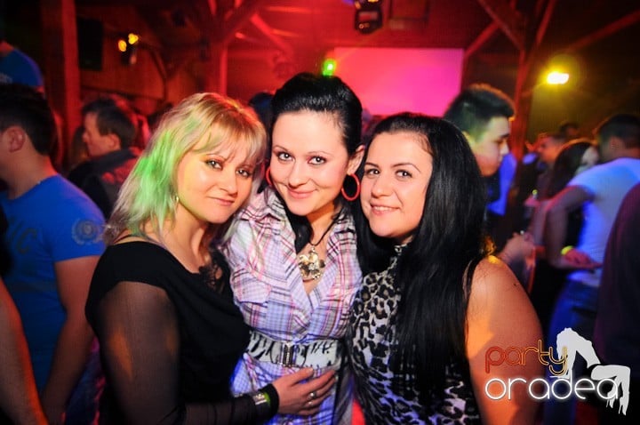 Retro Party în Disco Faház,