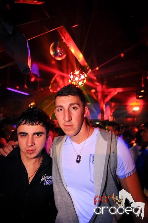 Retro Party în Disco Faház,