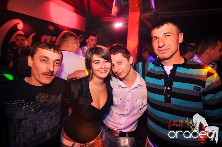 Retro Party în Disco Faház,