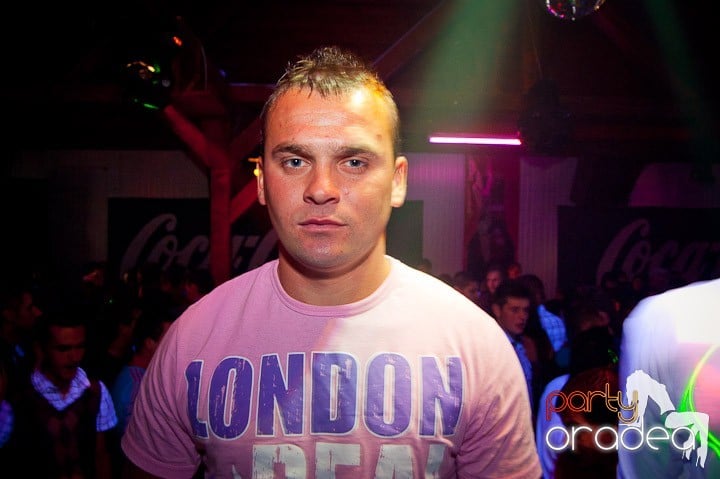 Retro Party în Disco Faház,