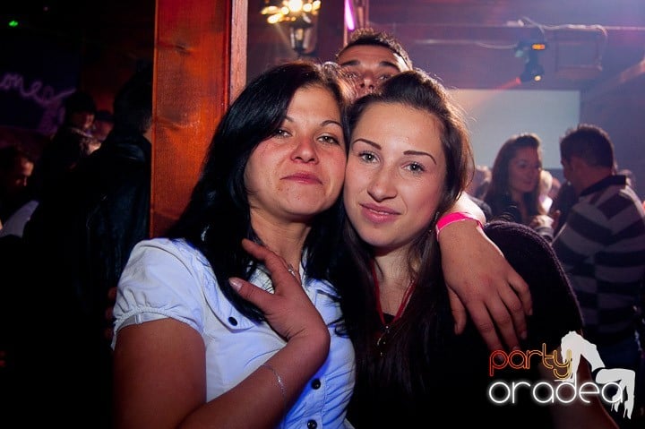 Retro Party în Disco Faház,