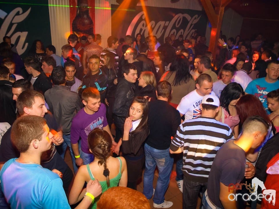 Retro Party în Disco Faház, 