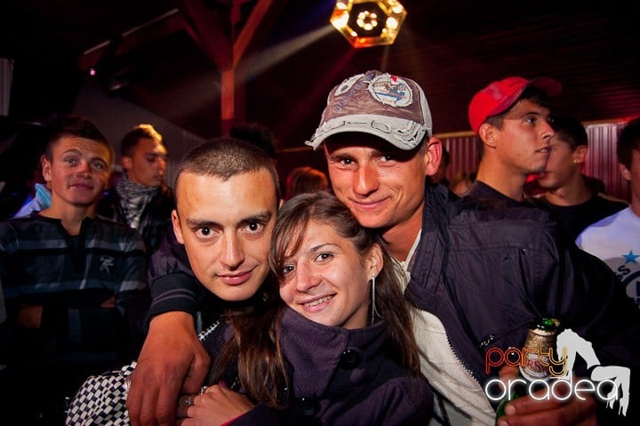 Retro Party în Disco Faház,