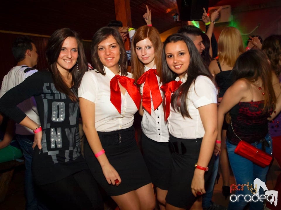 Retro Party în Disco Faház, 