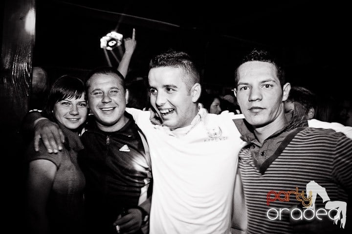 Retro Party în Disco Faház,