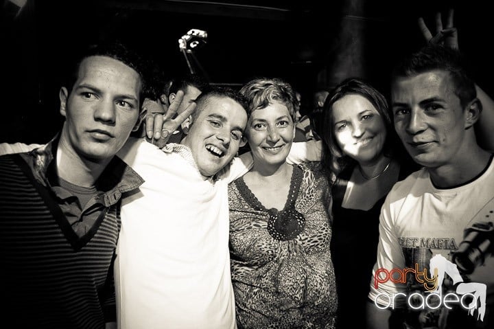 Retro Party în Disco Faház,