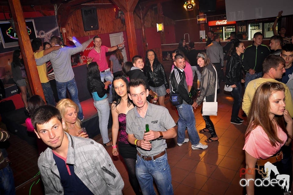 Retro Party în Disco Faház, 