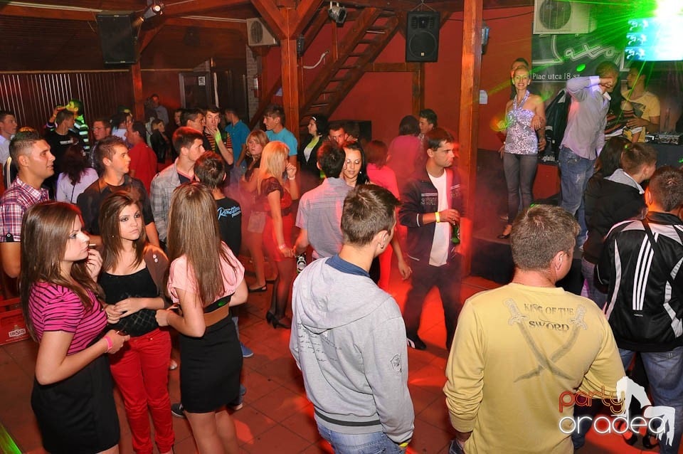 Retro Party în Disco Faház, 