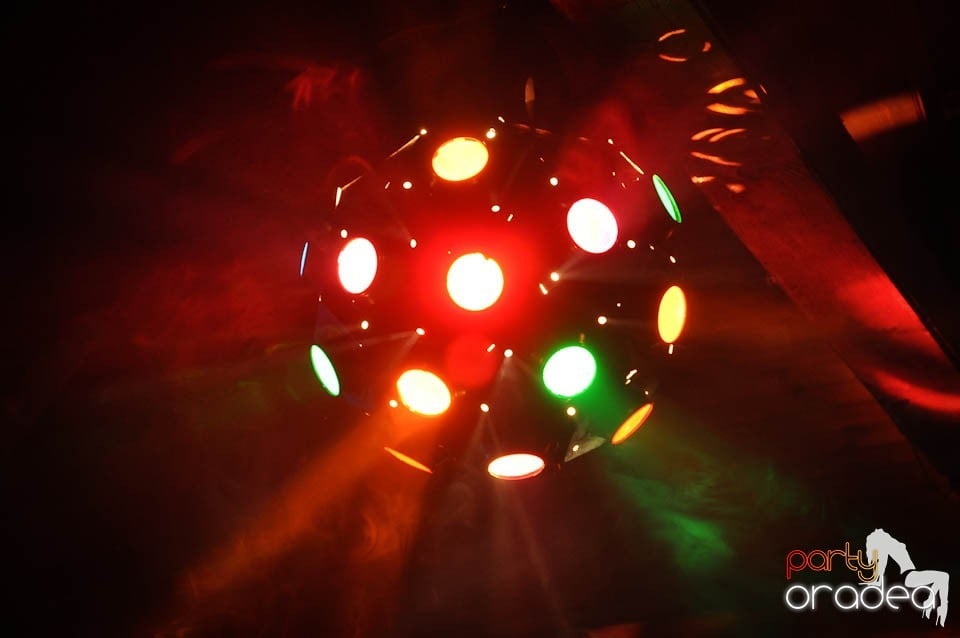 Retro Party în Disco Faház, 