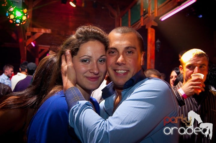 Retro Party în Disco Faház,