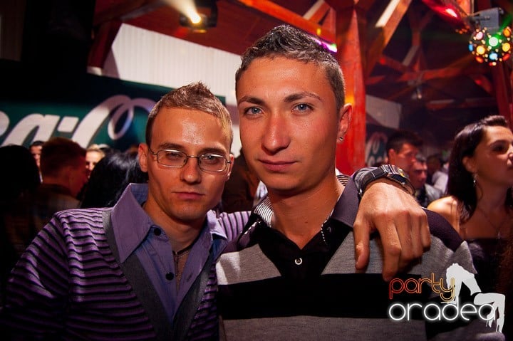 Retro Party în Disco Faház,