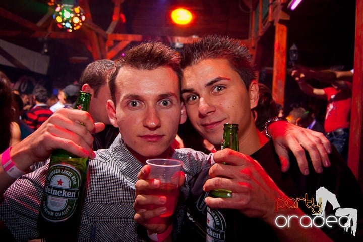Retro Party în Disco Faház,