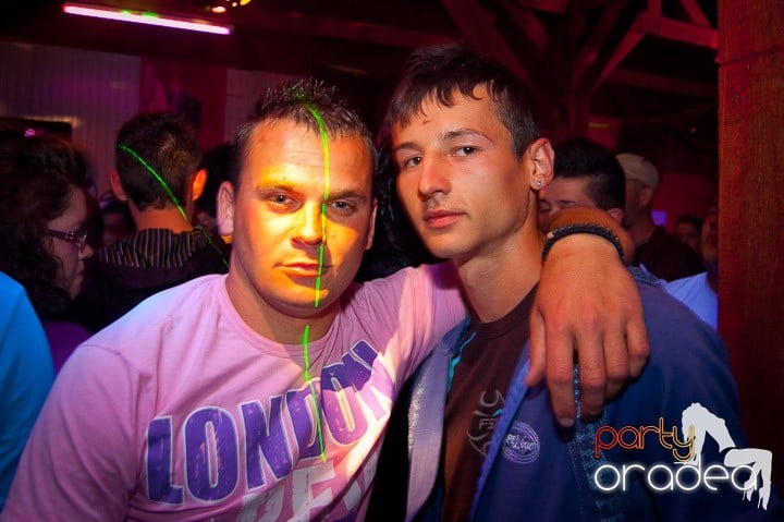 Retro Party în Disco Faház,