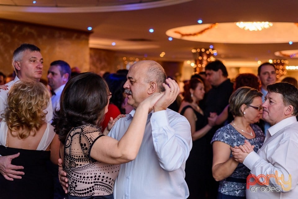 Revelion în Hotel Internaţional, Hotel Internaţional