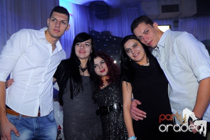 Revelion în No Problem,
