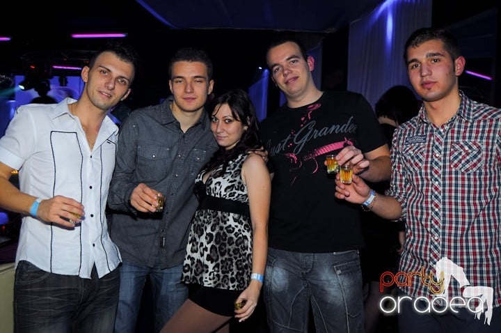 Revelion în No Problem,