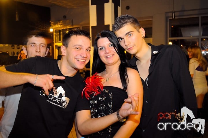 Revelion în No Problem,