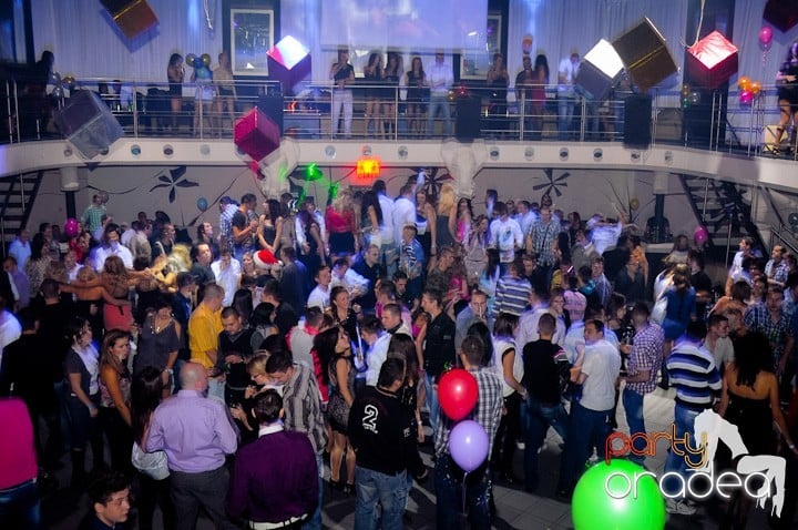 Revelion în No Problem,