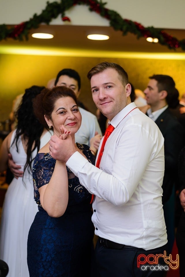 Revelion la Hotel Termal, Hotel Termal