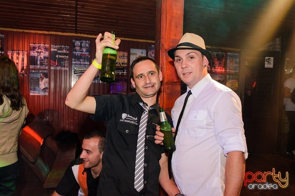 Rezident Night, 