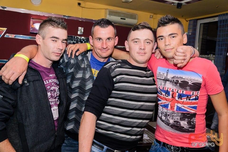 Rezident Night, 