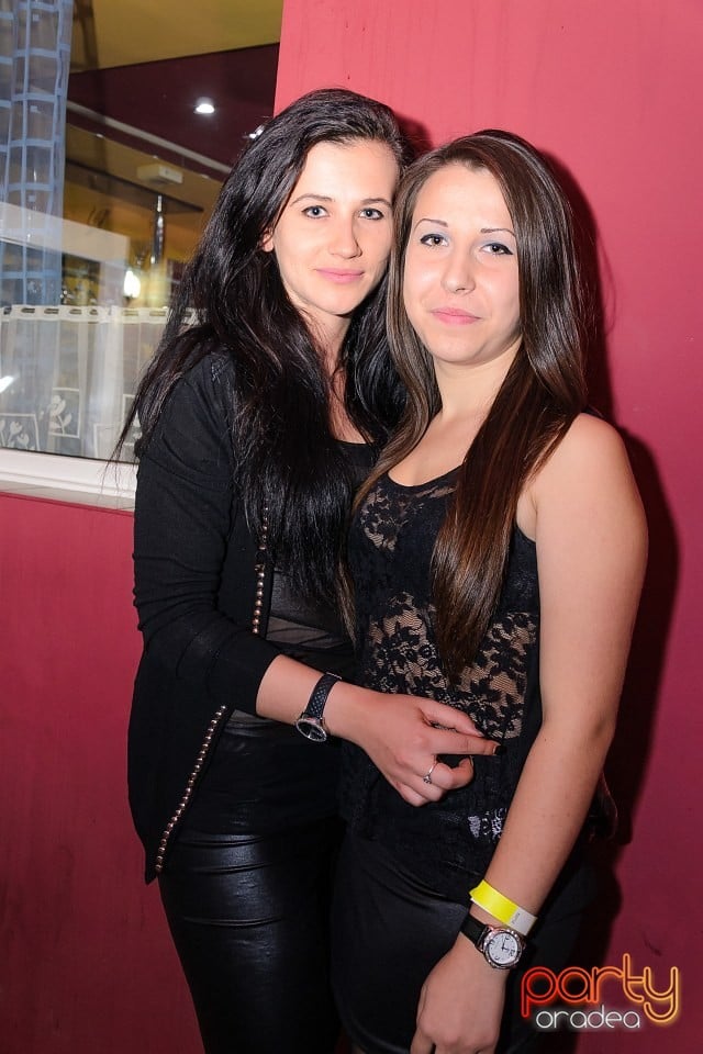 Rezident Night, 