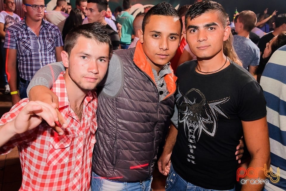 Rezident Night, 
