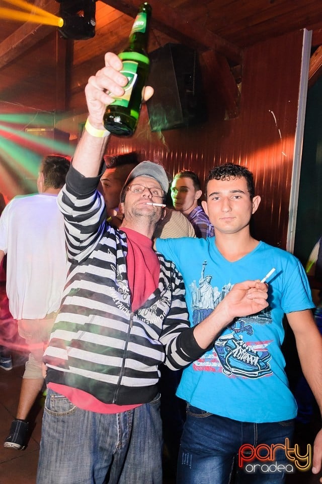 Rezident Night, 