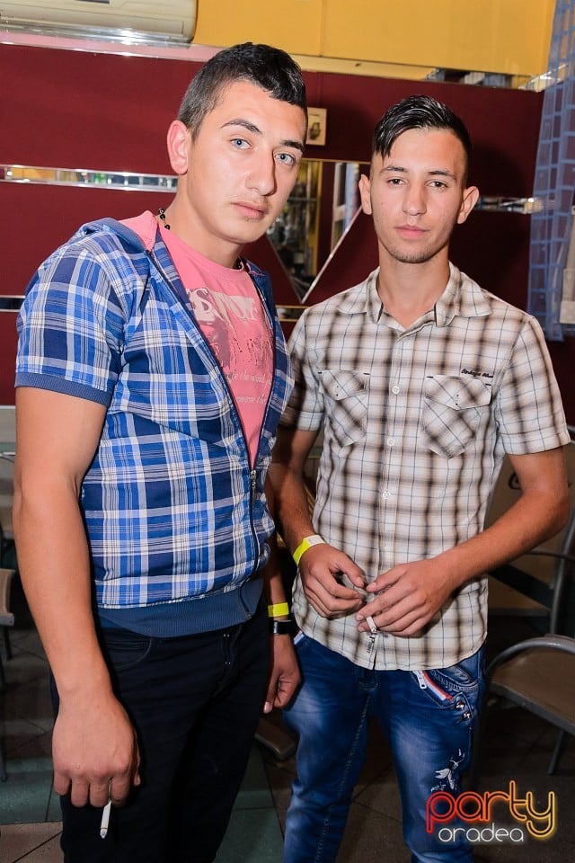 Rezident Night, 