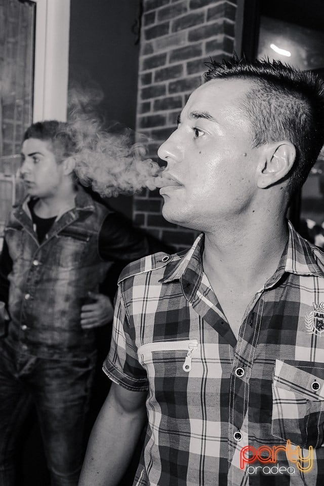 Rezident Night, 