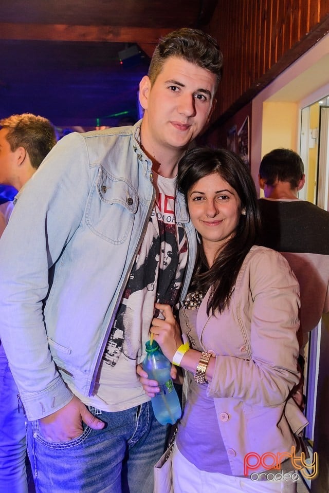 Rezident Night, 