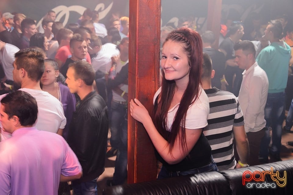 Rezident Night, 