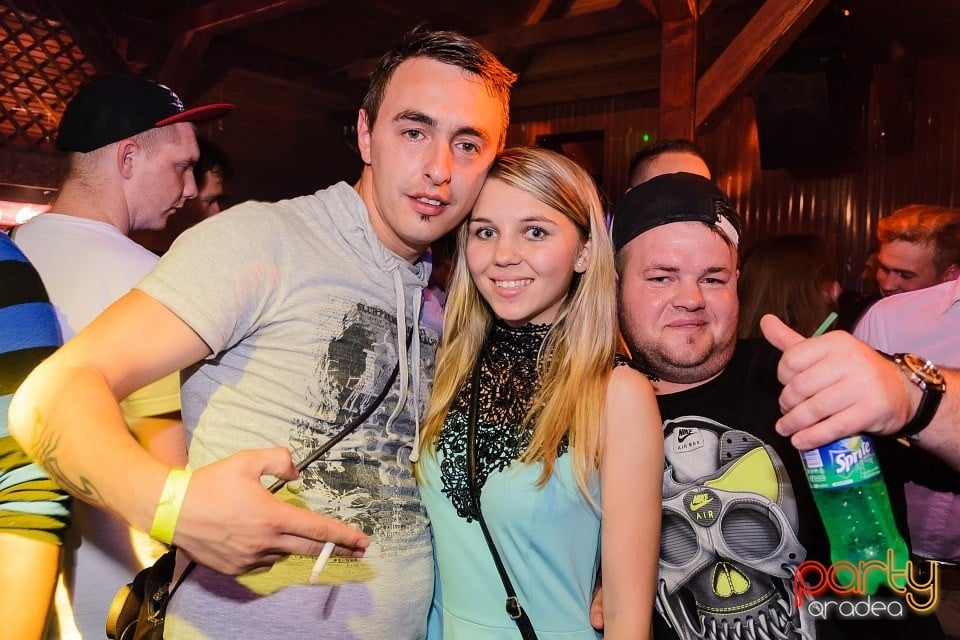 Rezident Night, 