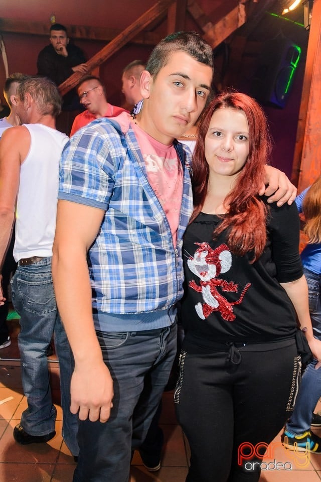 Rezident Night, 