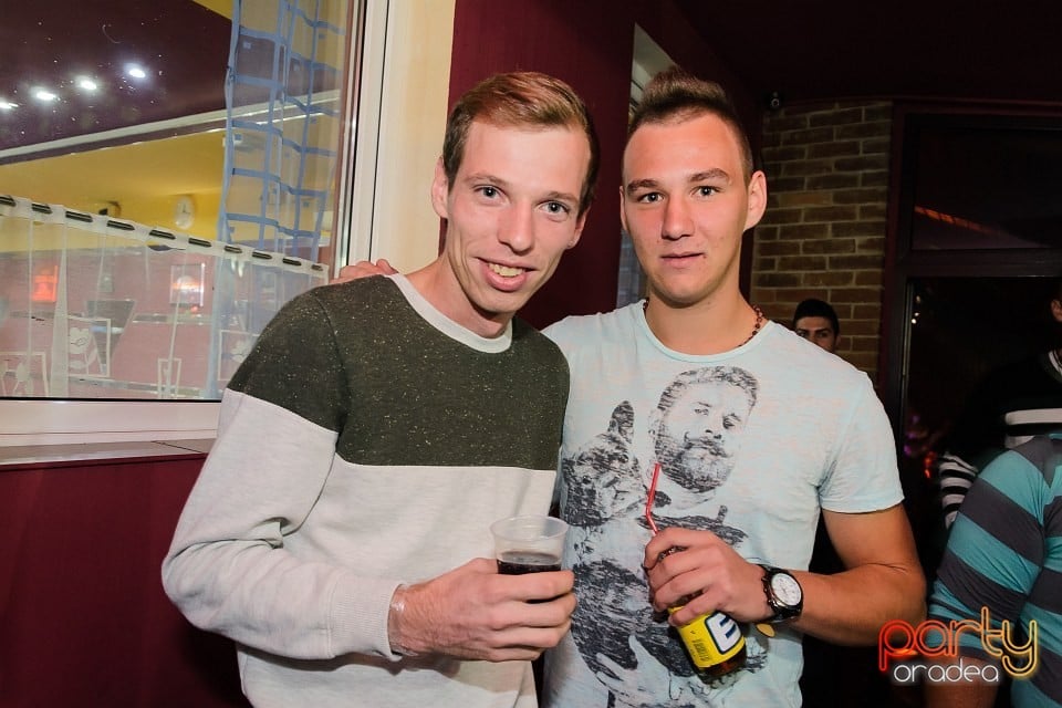 Rezident Night, 
