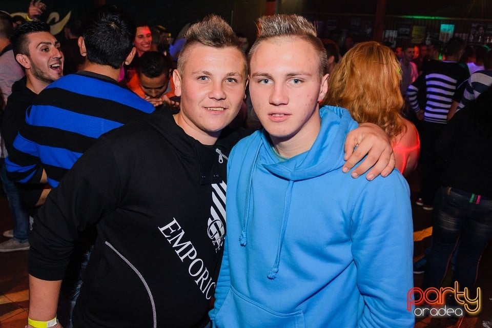 Rezident Night, 