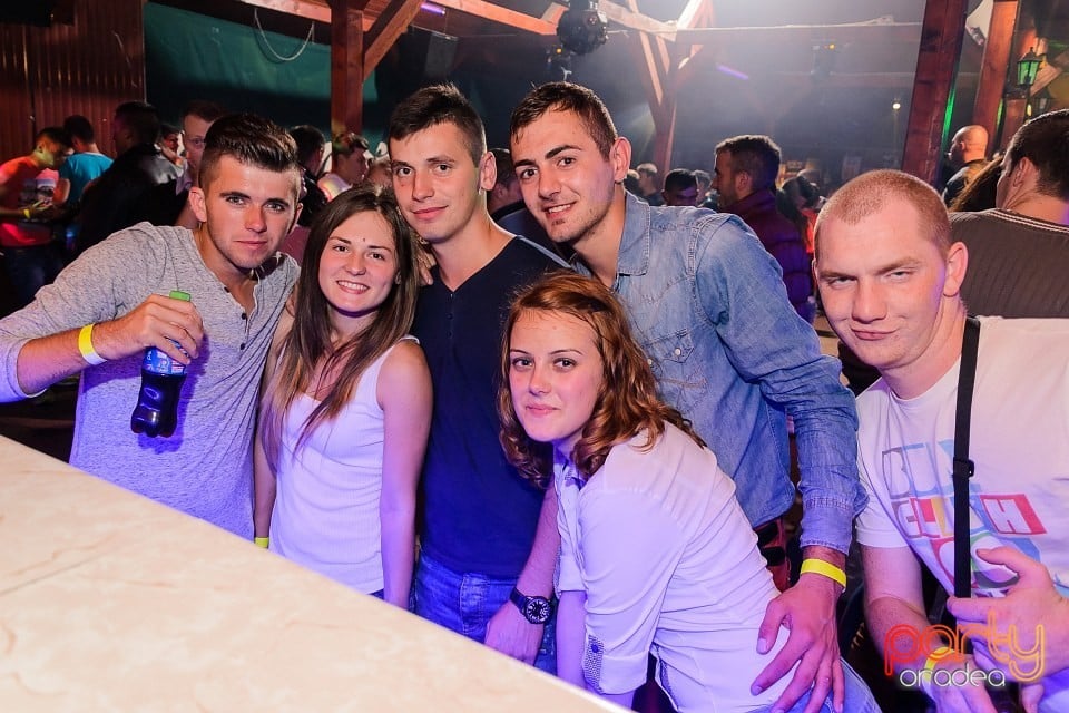 Rezident Night, 