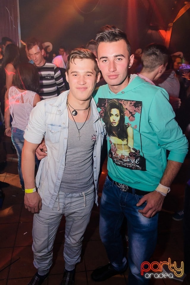 Rezident Night, 