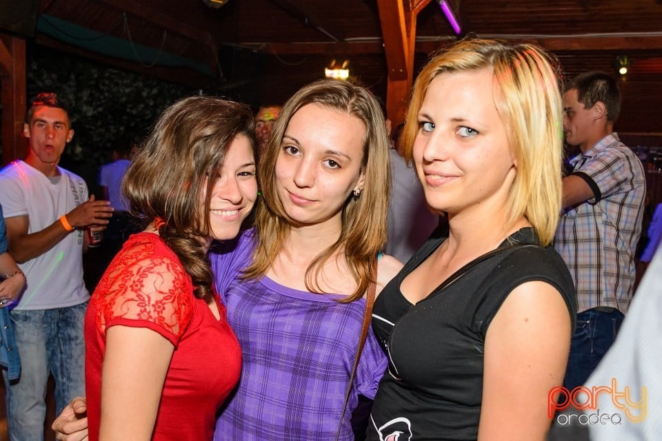 Rezident Night, 