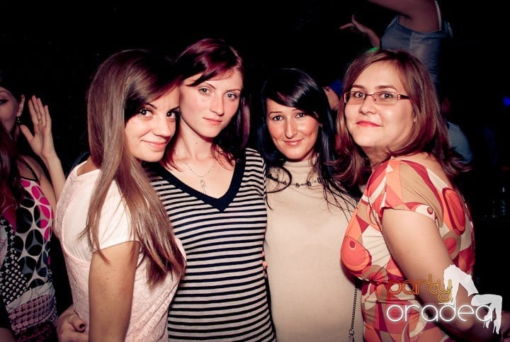 Ring de dans plin în Escape, 