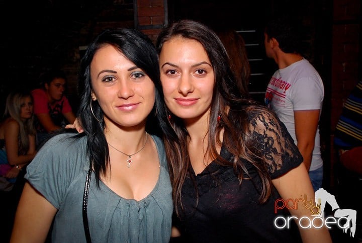 Ring de dans plin în Escape, 