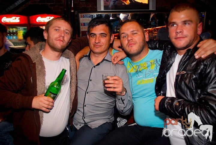 Ring de dans plin în Escape, 