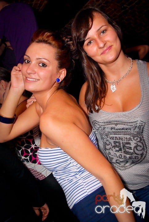 Ring de dans plin în Escape, 