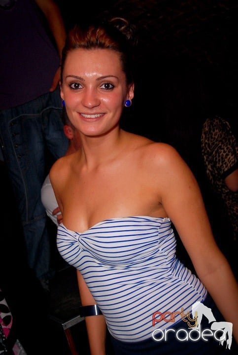 Ring de dans plin în Escape, 