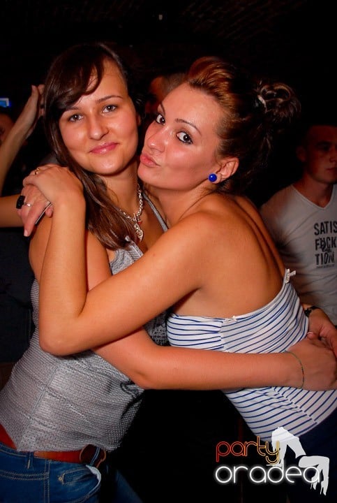 Ring de dans plin în Escape, 