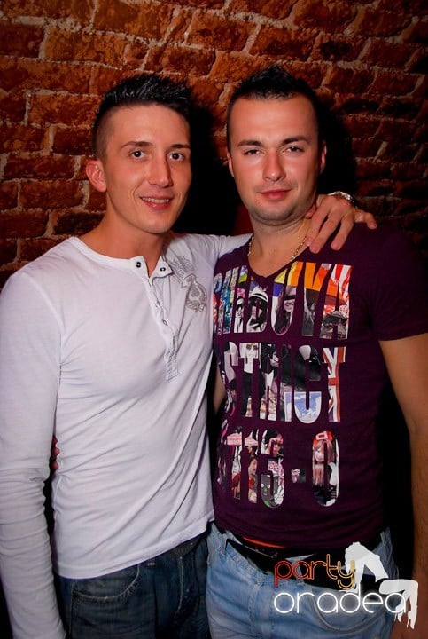 Ring de dans plin în Escape, 