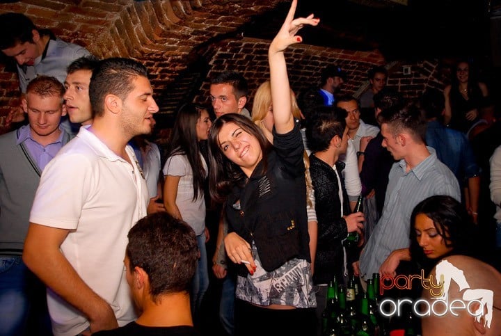 Ring de dans plin în Escape, 