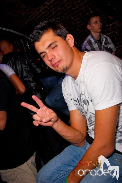 Ring de dans plin în Escape, 